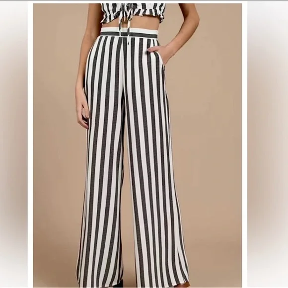 Tobi Just Right Wide Leg Pants - Picture 2 of 9